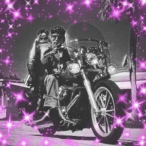 Meet your Posher, Carrie